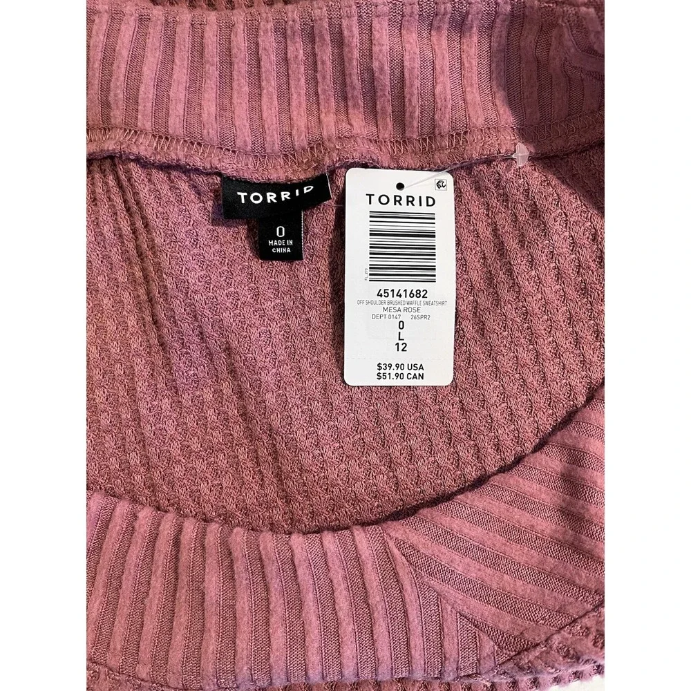 Torrid Off Shoulder Waffle Knit Sweatshirt Pink Size 0  12 Plus Soft Cozy NWT - Picture 6 of 11